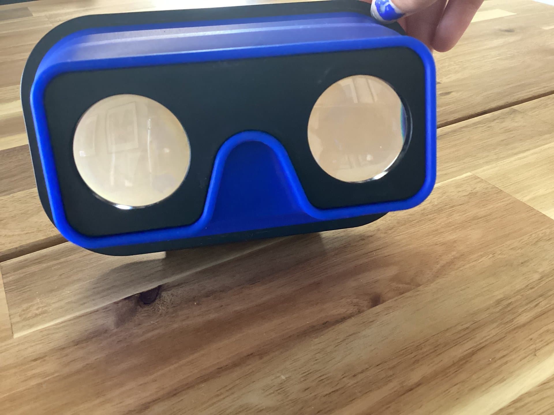 Fun goggles — image 1 of 3