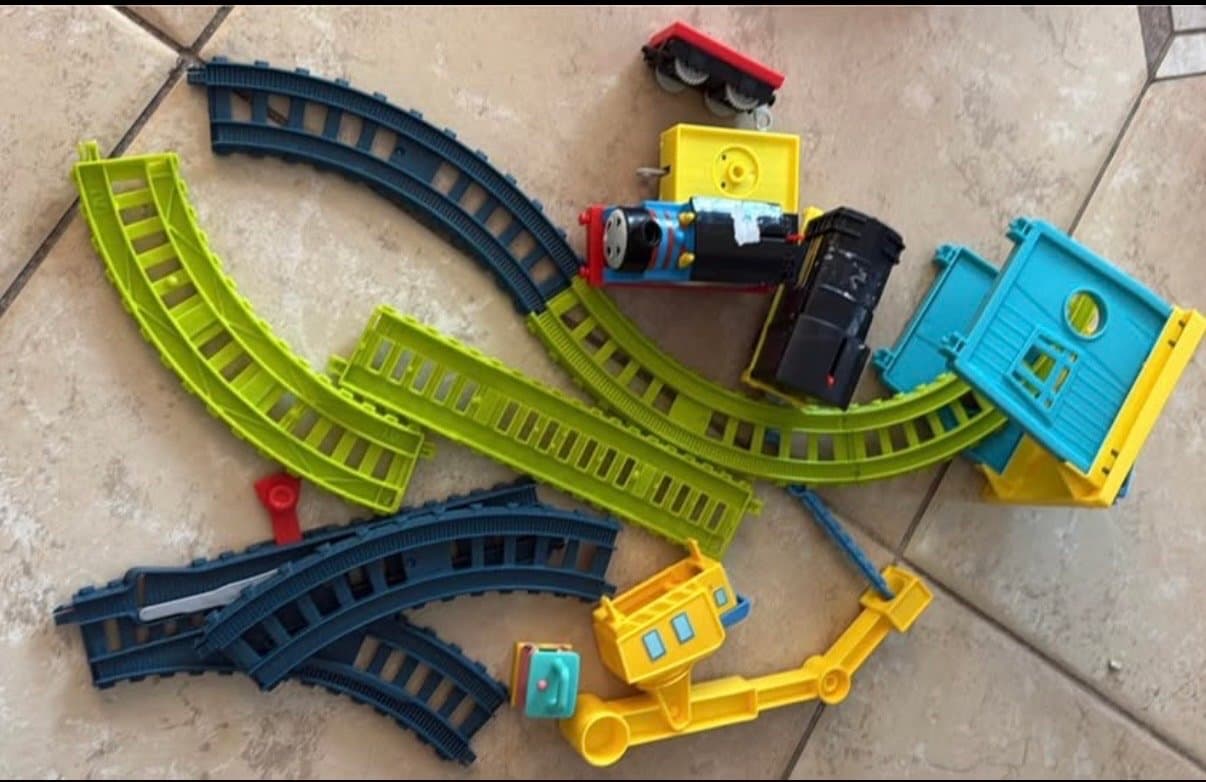 Thomas & Friends Trackmaster Train Set — image 1 of 1