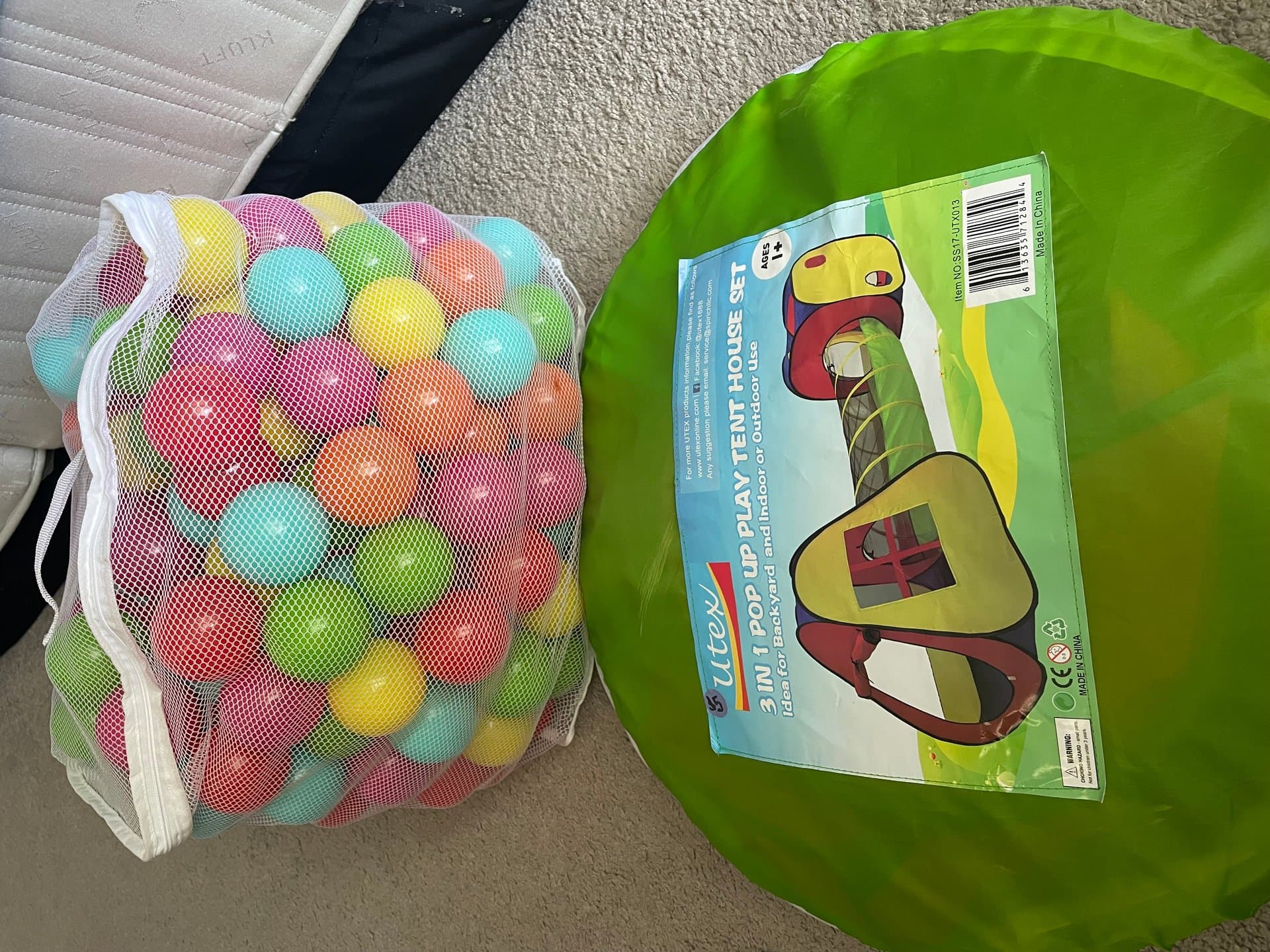 pop up tent with balls!  — image 1 of 2